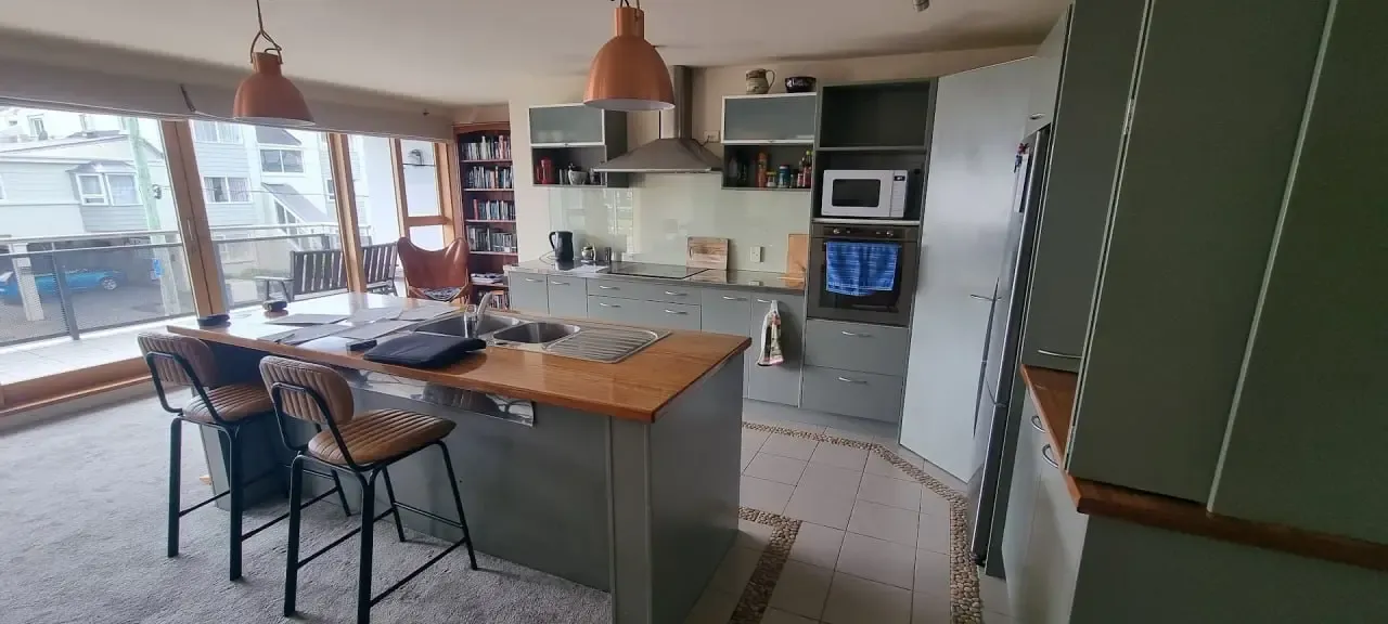 Kitchen renovation, Wellington CBD: before